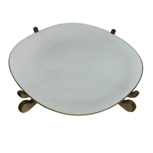 دیس مدل دیاکو لب طلا