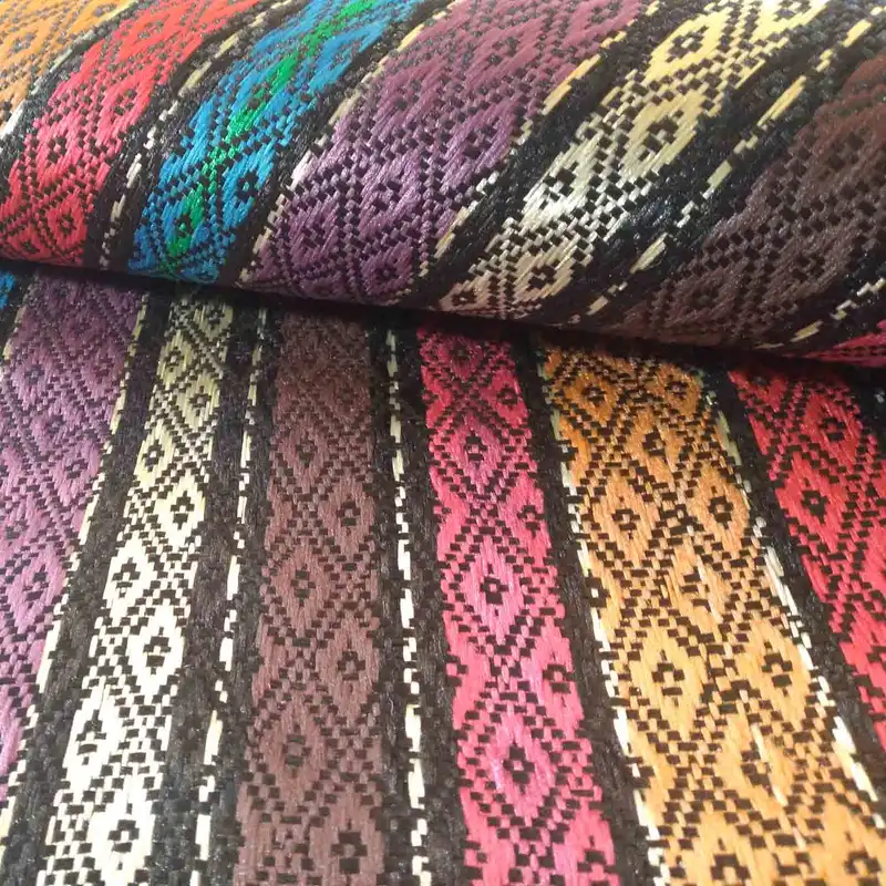 پارچه روفرشی مدل سنتی جاجیم طرح لوزی