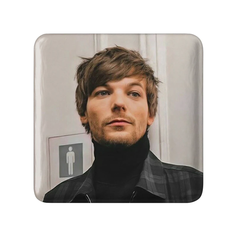 مگنت خندالو طرح لویی تاملینسون گروه موسیقی وان دایرکشن One Direction مدل مربعی کد 18954