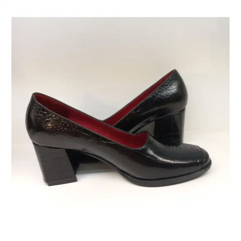 کفش زنانه سرزمین چرم کد 141790 رنگ مشکی