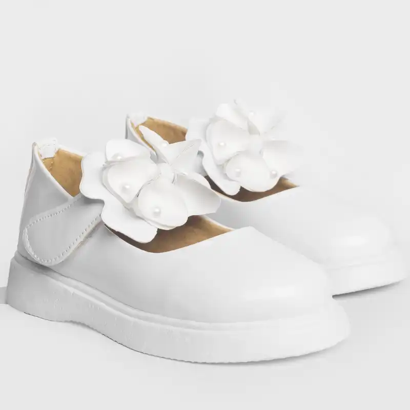 کفش دخترانه مدل شکوفه رنگ سفید