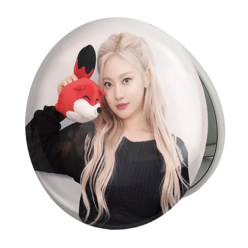 آینه جیبی خندالو طرح نینگ نینگ گروه آسپا Aespa مدل تاشو کد 19727 