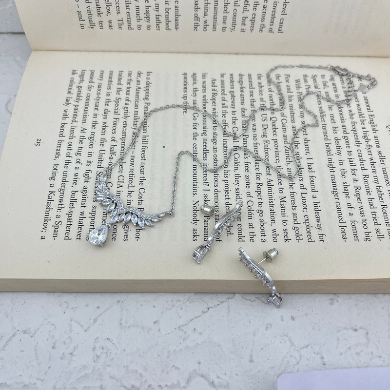 نیم ست زنانه مدل جواهری کد M4183