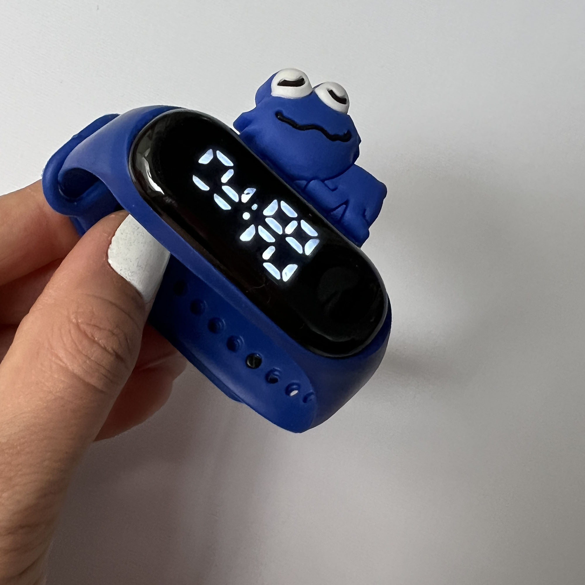 ساعت مچی دیجیتال مدل ضد آب سیلیکونی تنبل خوابیده BL O کد BB