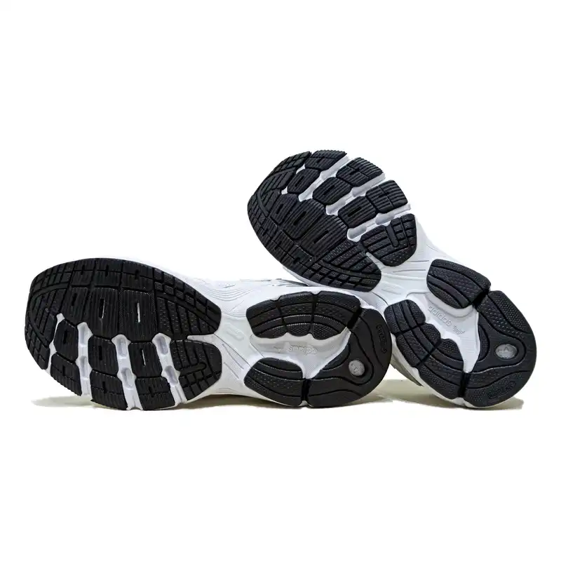 کفش پیاده روی مدل  ASTIR