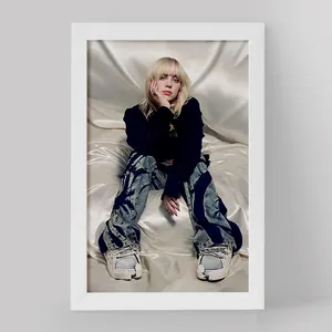 تابلو خندالو مدل بیلی آیلیش Billie Eilish کد 19177