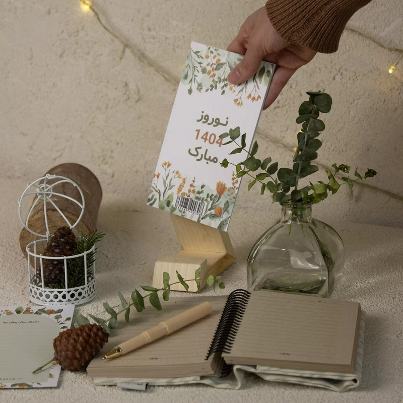 تقویم رومیزی سال 1404 چاپگ مدل پایه چوبی