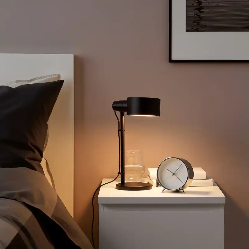 چراغ مطالعه ایکیا مدل LOVMANAD