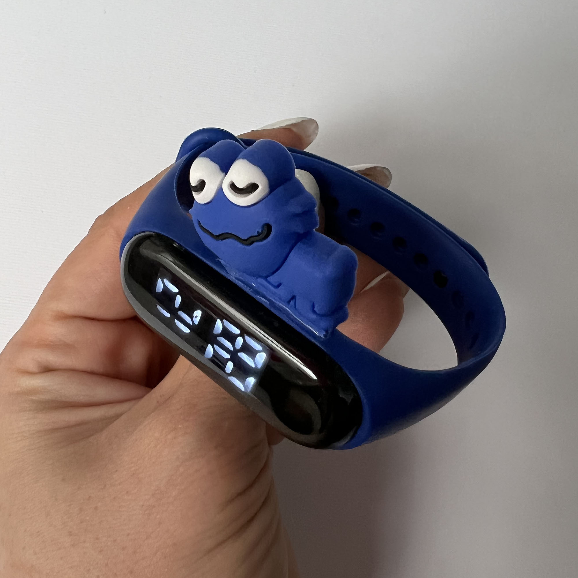 ساعت مچی دیجیتال مدل ضد آب سیلیکونی تنبل خوابیده BL O کد BB