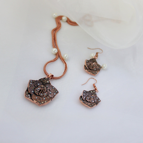 نیم ست زنانه مدل مارگازیت رز کد JW342