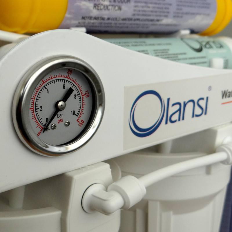 دستگاه تصفیه کننده آب اولانسی مدل REVERSE OSMOSIS AT7950 به همراه کیت نشتی گیر دستگاه تصفیه کننده آب اولانسی مدل REVERSE OSMOSIS AT7950 به همراه کیت نشتی گیر
