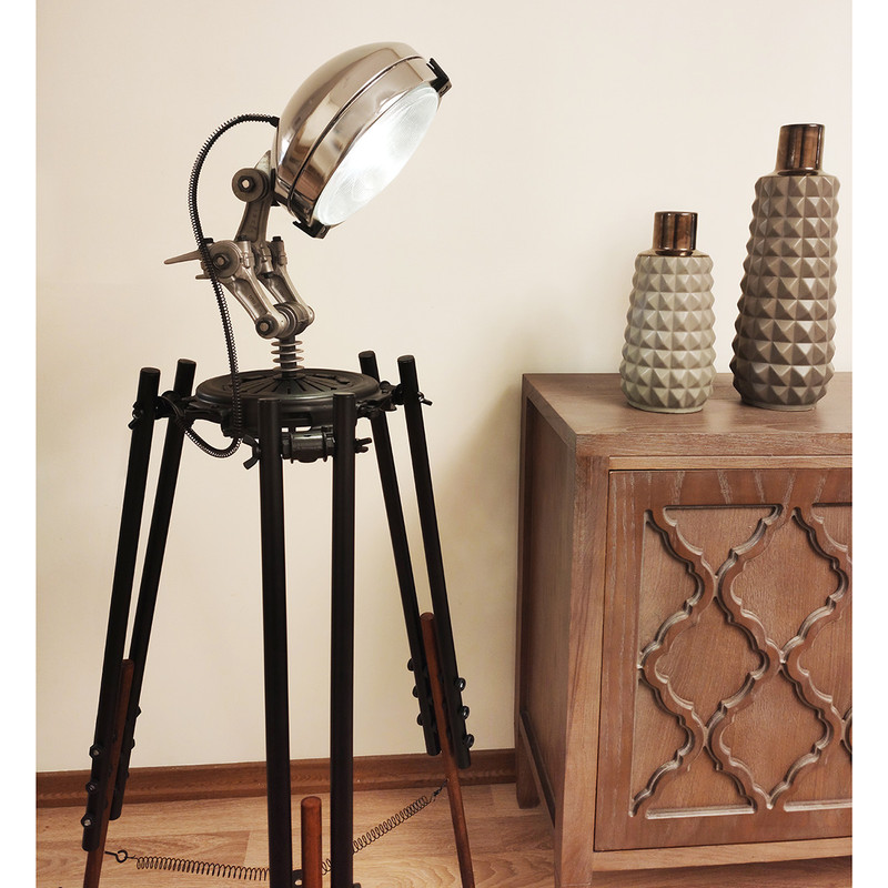 آباژور ایستاده افرانوس مدل نورافکن