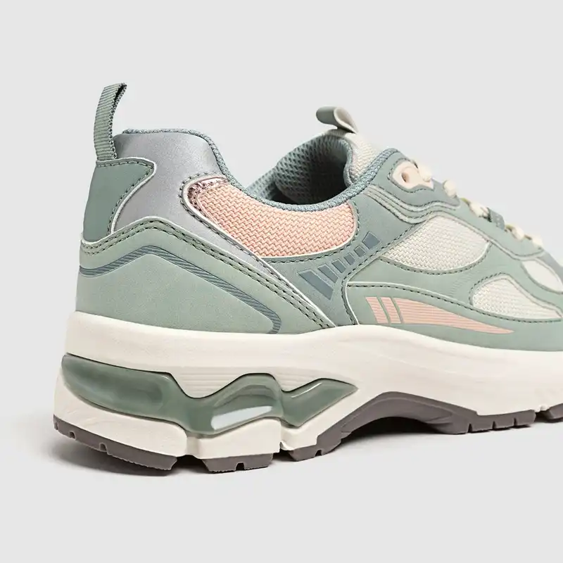 کفش تمرین زنانه استرادیواریوس مدل Trainers with detail 2024