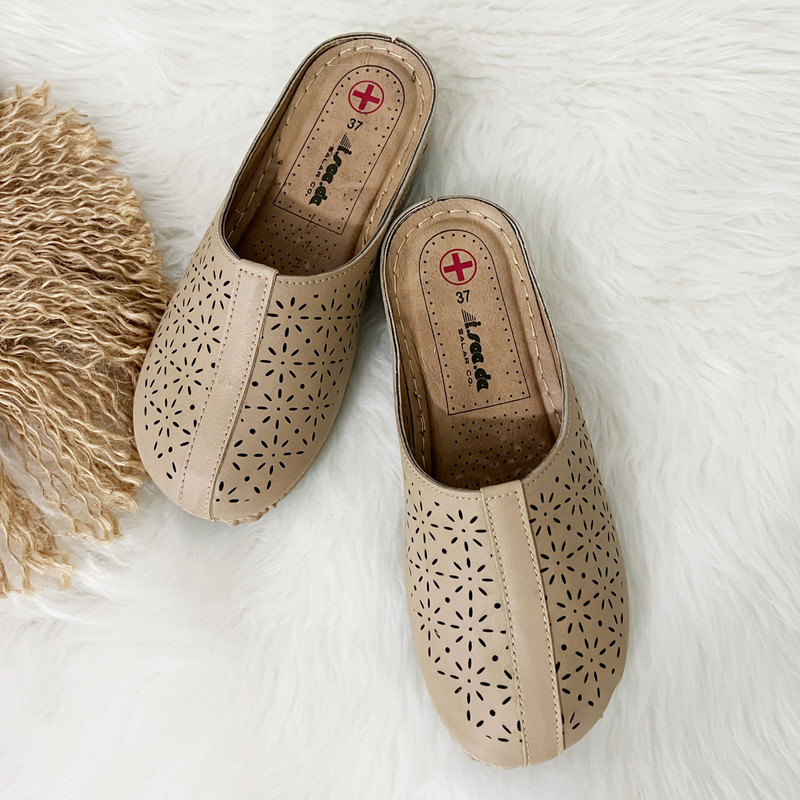 صندل زنانه مدل جلوبسته طبی کد 00341