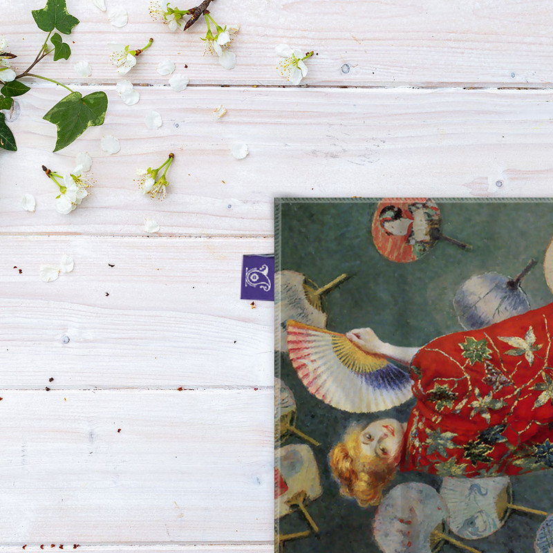 کاغذ کادو ترمه طراحان ایده مدل خانم مونه با لباس کیمونو از مونه کد art0172 سایز 57x37 سانتی متر