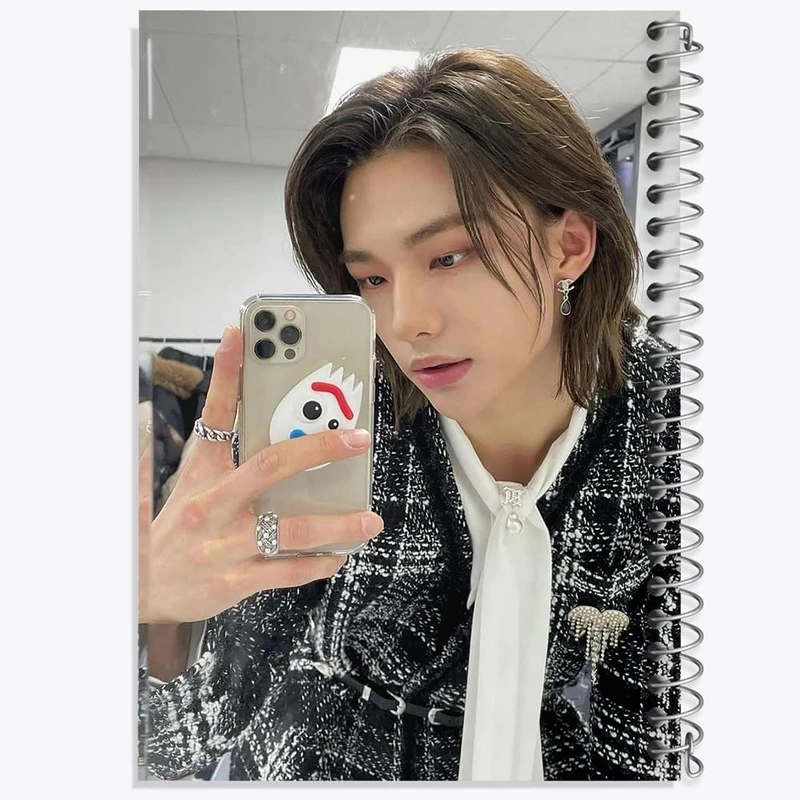 دفتر نقاشی 50 برگ خندالو مدل هیونجین گروه استری کیدز Stary Kids کد 16899