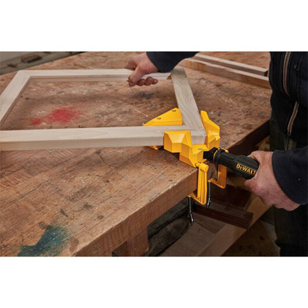 گیره پیچ دستی دیوالت مدل DWHT83853