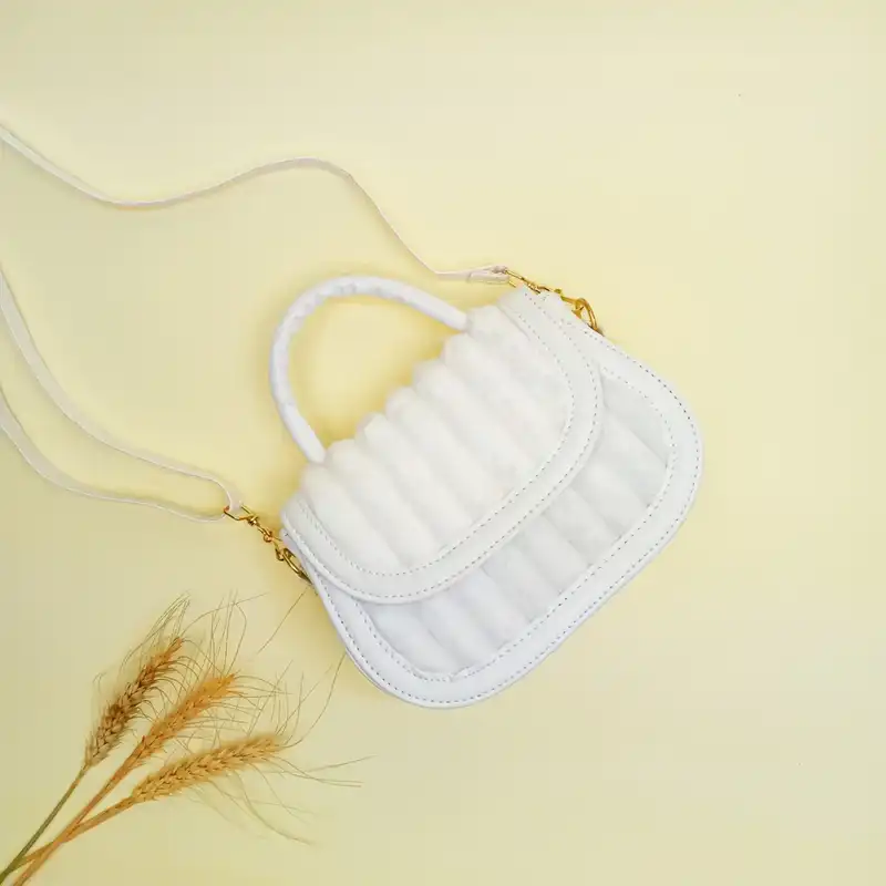 کیف دوشی زنانه مدل خزدار 97