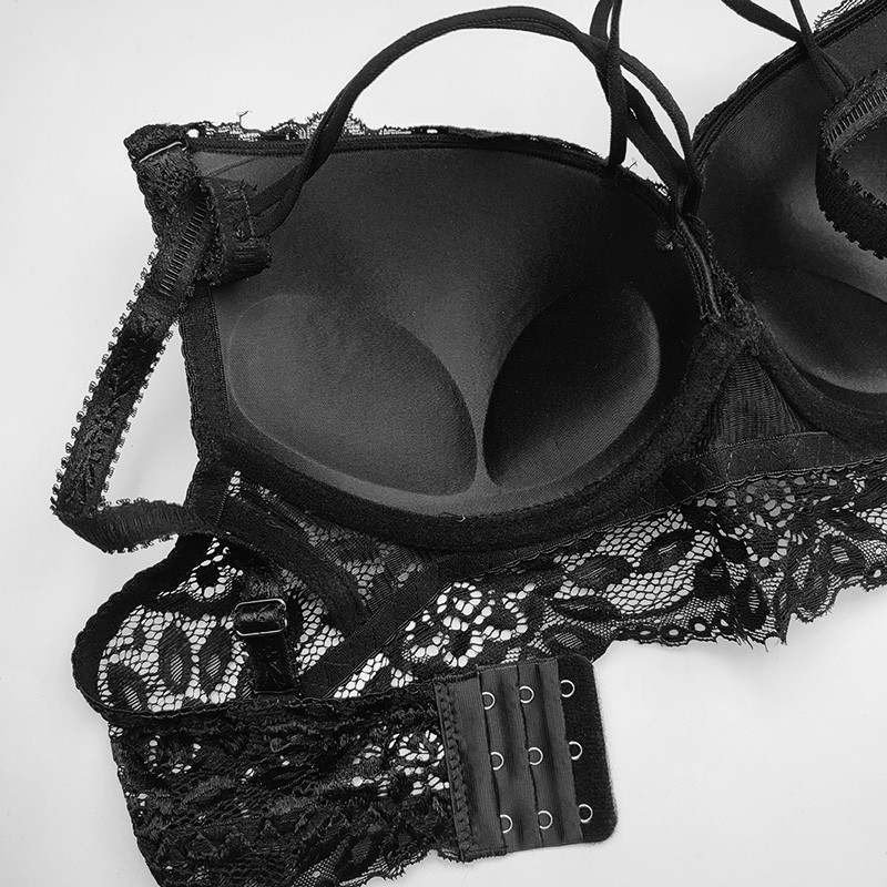 سوتین زنانه مدل اسفنجی دکلته هارنس دوبل گیپور جکدار کاپ B کد 685796