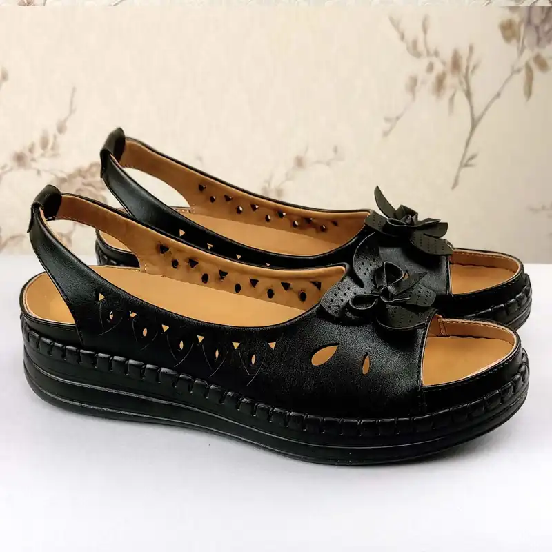 صندل زنانه مدل دنیز