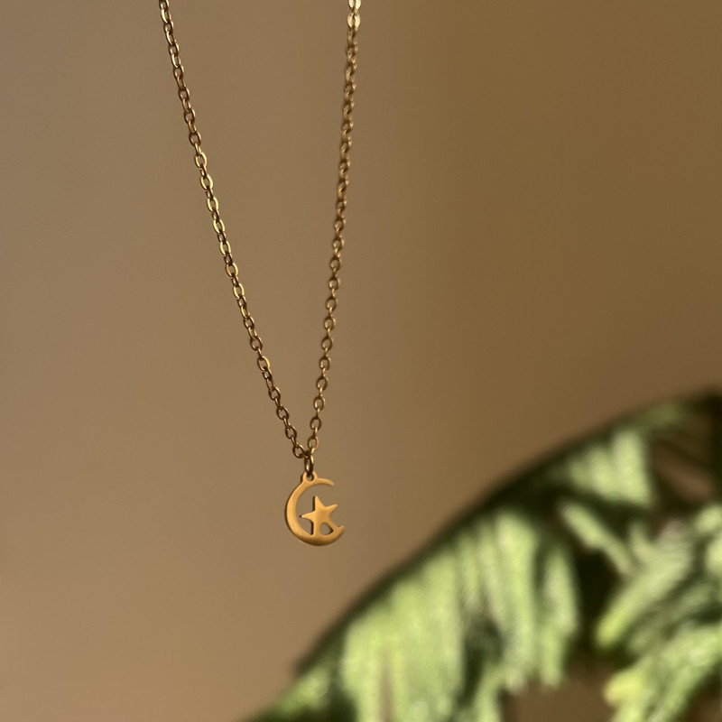 گردنبند زنانه مدل ماه و ستاره گردنبند زنانه مدل ماه و ستاره