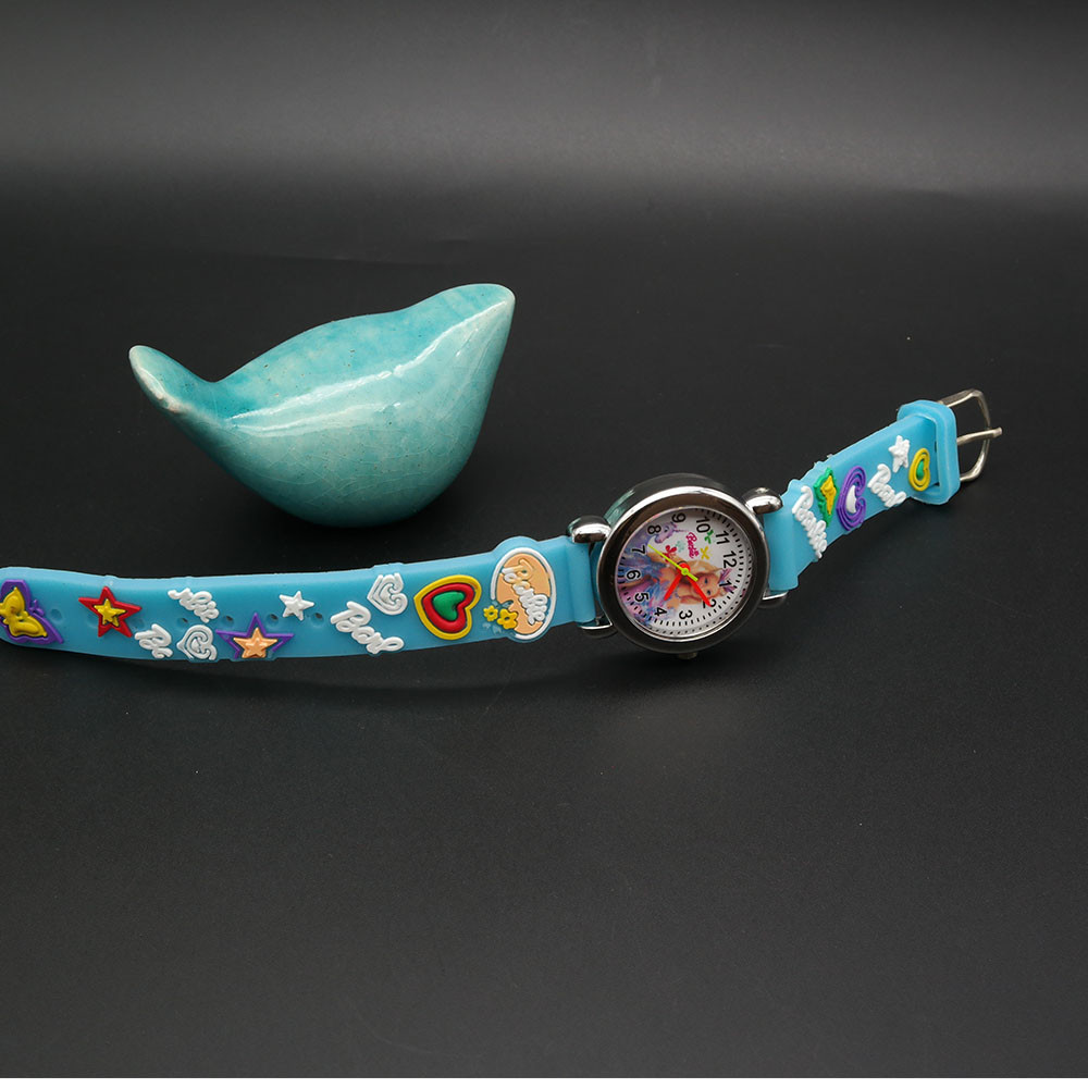 ساعت مچی عقربه ای بچگانه مدل 6887