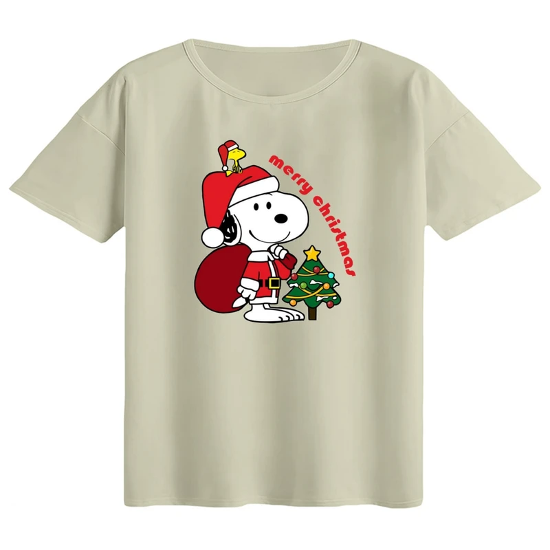 تی‌شرت اورسایز آستین کوتاه زنانه مدل باکسی طرح اسنوپی کریسمس کد 9