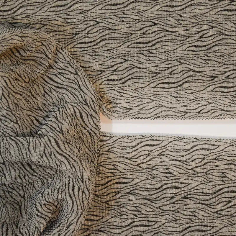 شال زنانه مدل خط دار کد A26