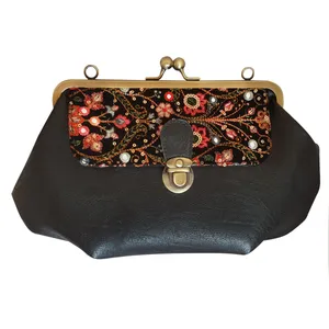 کیف رودوشی چرمی مدل نگاه