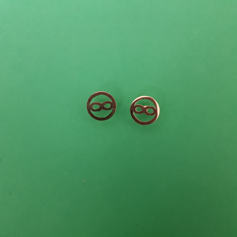 گوشواره زنانه مدل دایره بی نهایت