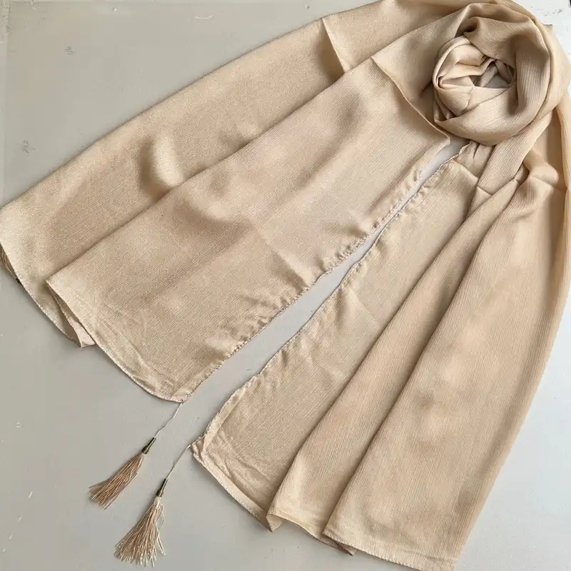 شال زنانه مدل ساده کریستال براق منگوله دار کد ۵