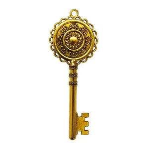 آویز گردنبند مدل کلید اسرارآمیز کد AG 567
