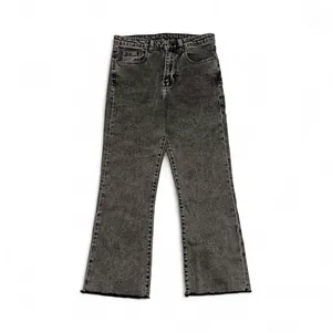 شلوار جین راسته زنانه مدل رویال ۰۱