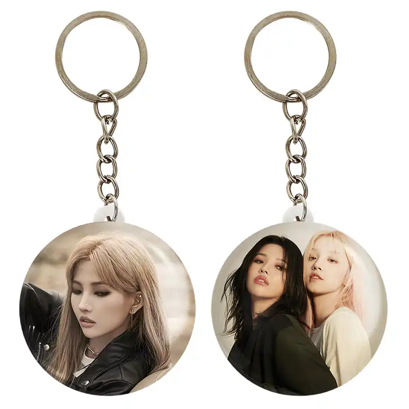 جاکلیدی خندالو مدل سویون گروه جی آیدل GIdle کد 1957519572 مجموعه 2 عددی