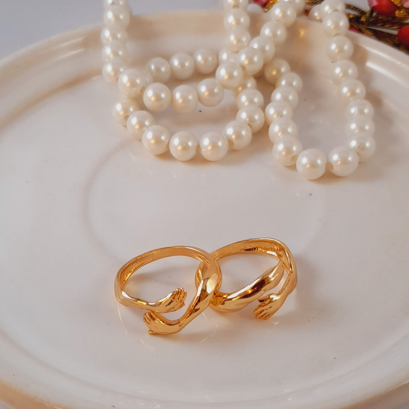 انگشتر زنانه مدل اغوش کد 025