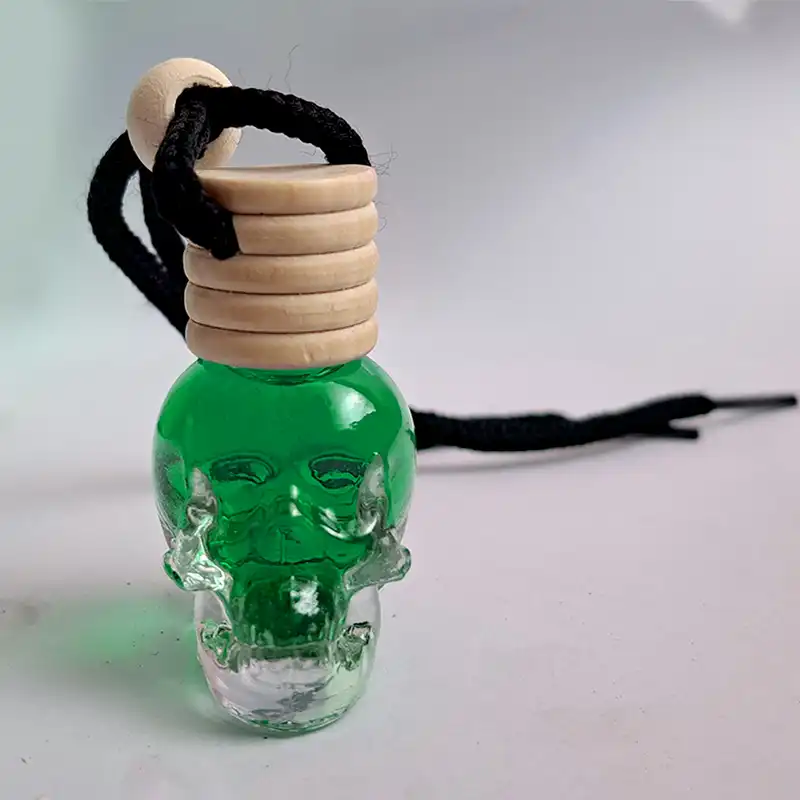 خوشبو کننده خودرو مدل آویز طرح اسکلت حجم 5 میلی لیتر