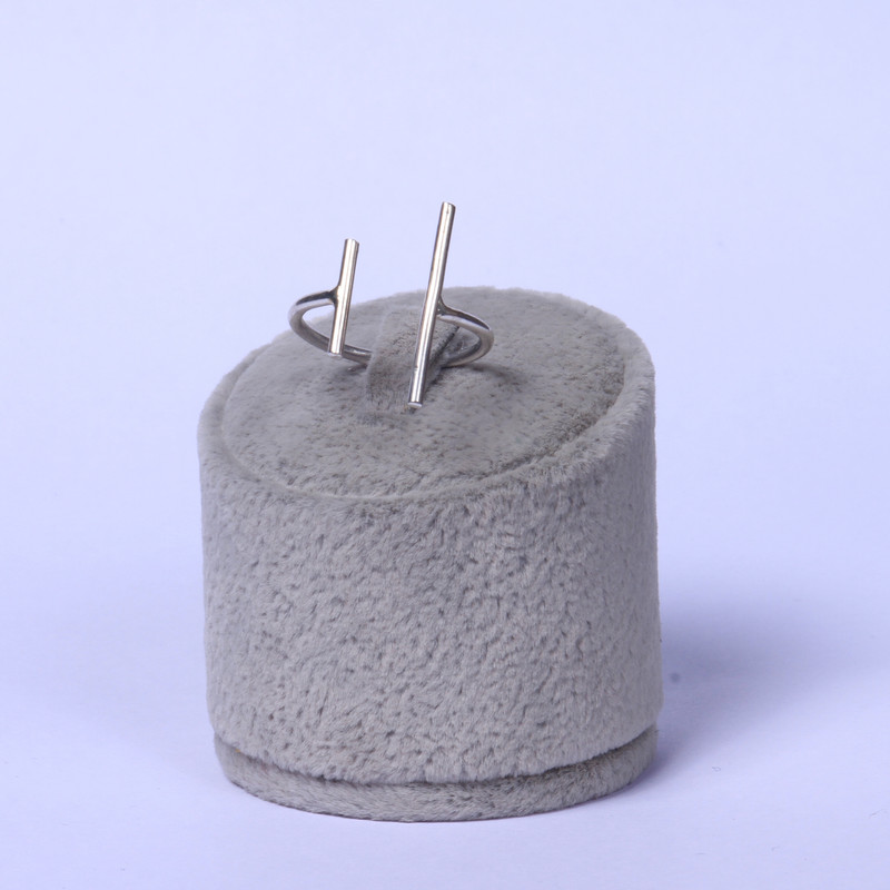 انگشتر نقره زنانه مدل H02 انگشتر نقره زنانه مدل H02