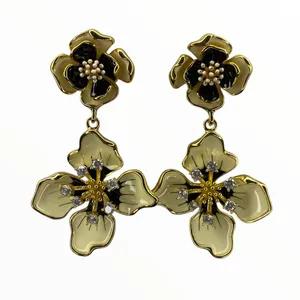 گوشواره آویز زنانه مدل اقاقیا