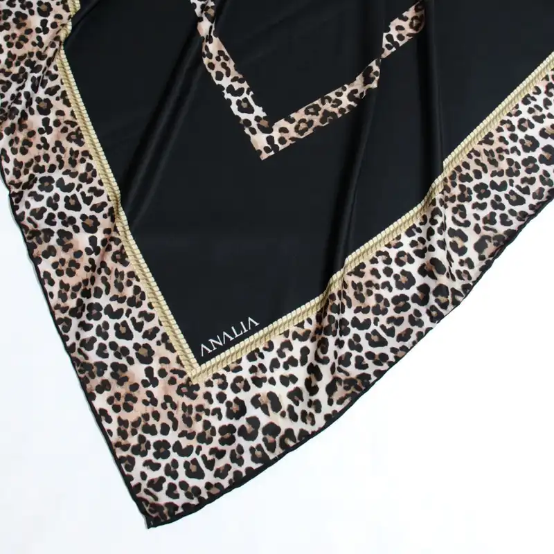روسری زنانه مدل ابریشم جدید لاکچری قواره 140 با پترن پلنگی کد ana-9025