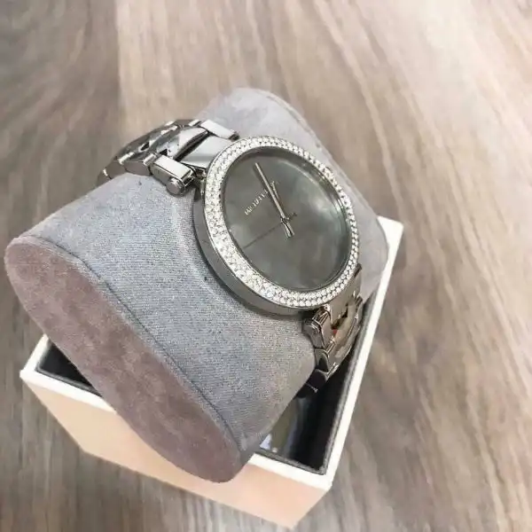 ساعت مچی عقربه ای زنانه مایکل کورس مدل MK6424