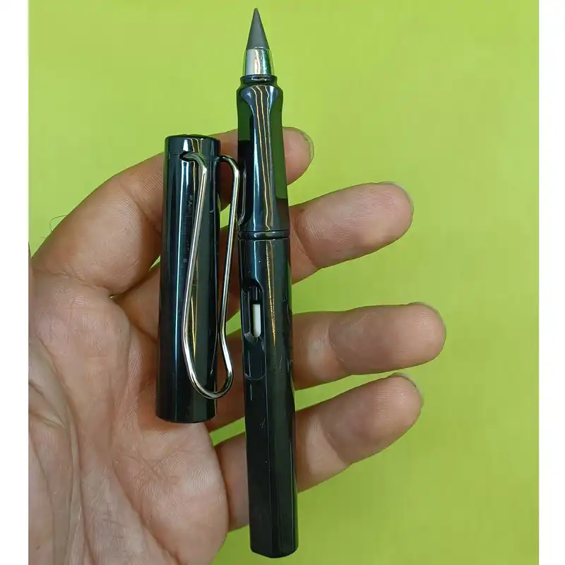 مداد مشکی مدل بینهایت پاکن دار کد 004