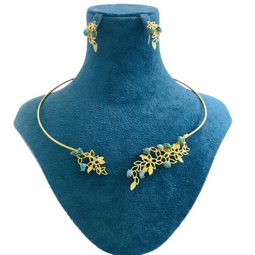 نیم ست نقره زنانه مدل طوق دستساز مزین به فیروزه نیشابوری