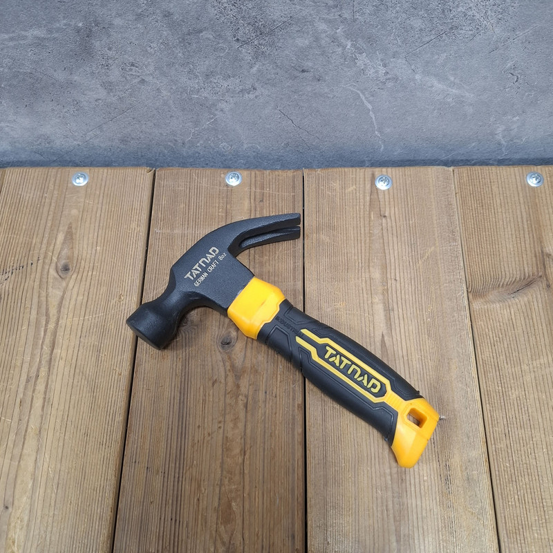 چکش میخ کش تات صنعت مدل 250G با وزن 310 گرم