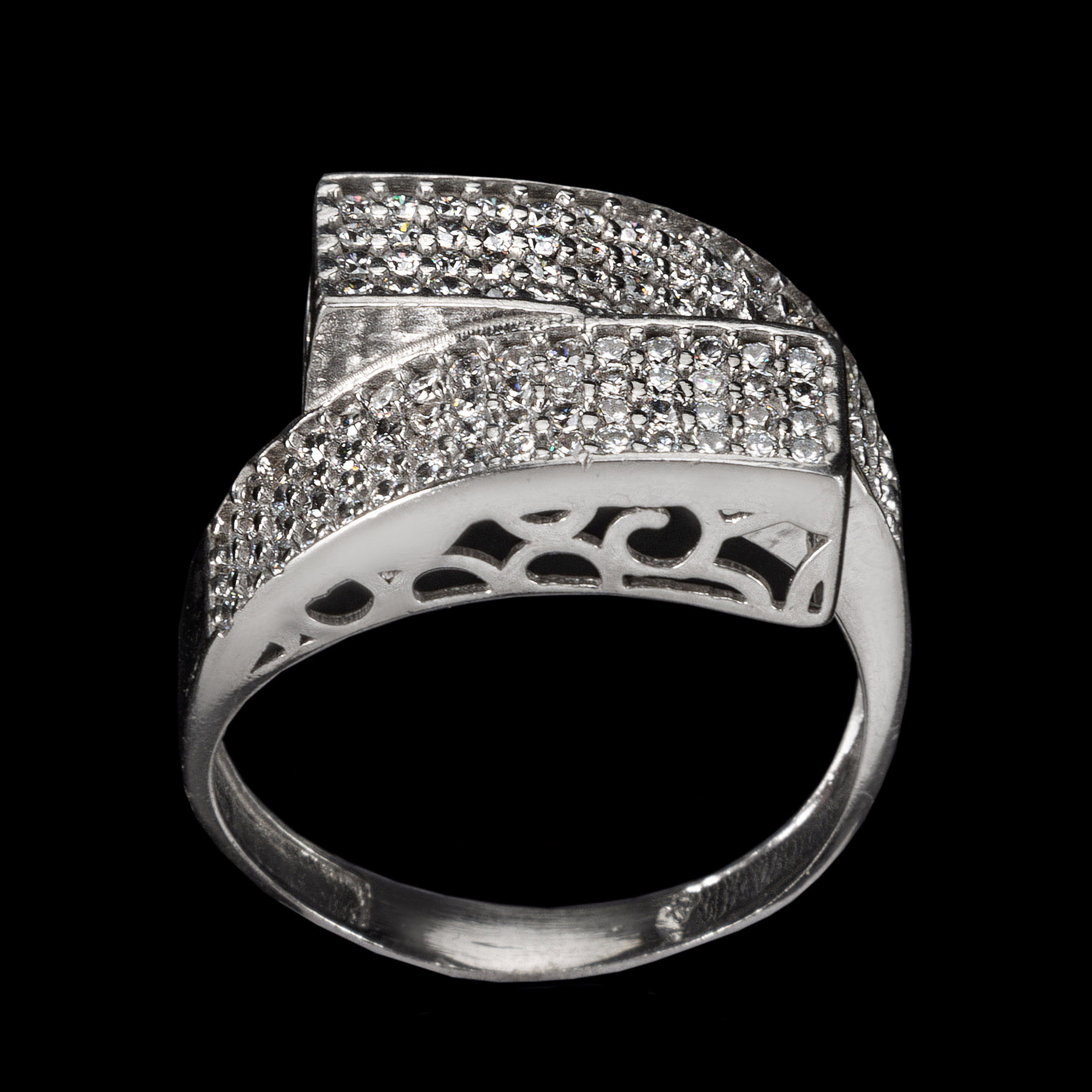 انگشتر نقره زنانه مدل سیدنی کد SSU121