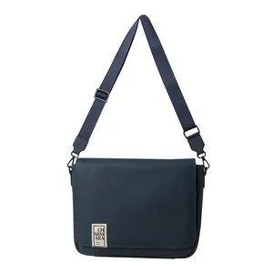 کیف رودوشی زنانه چرم آرا مدل Jamie