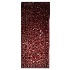 فرش قدیمی دستبافت  کناره طول چهار و نیم متر مدل MG225