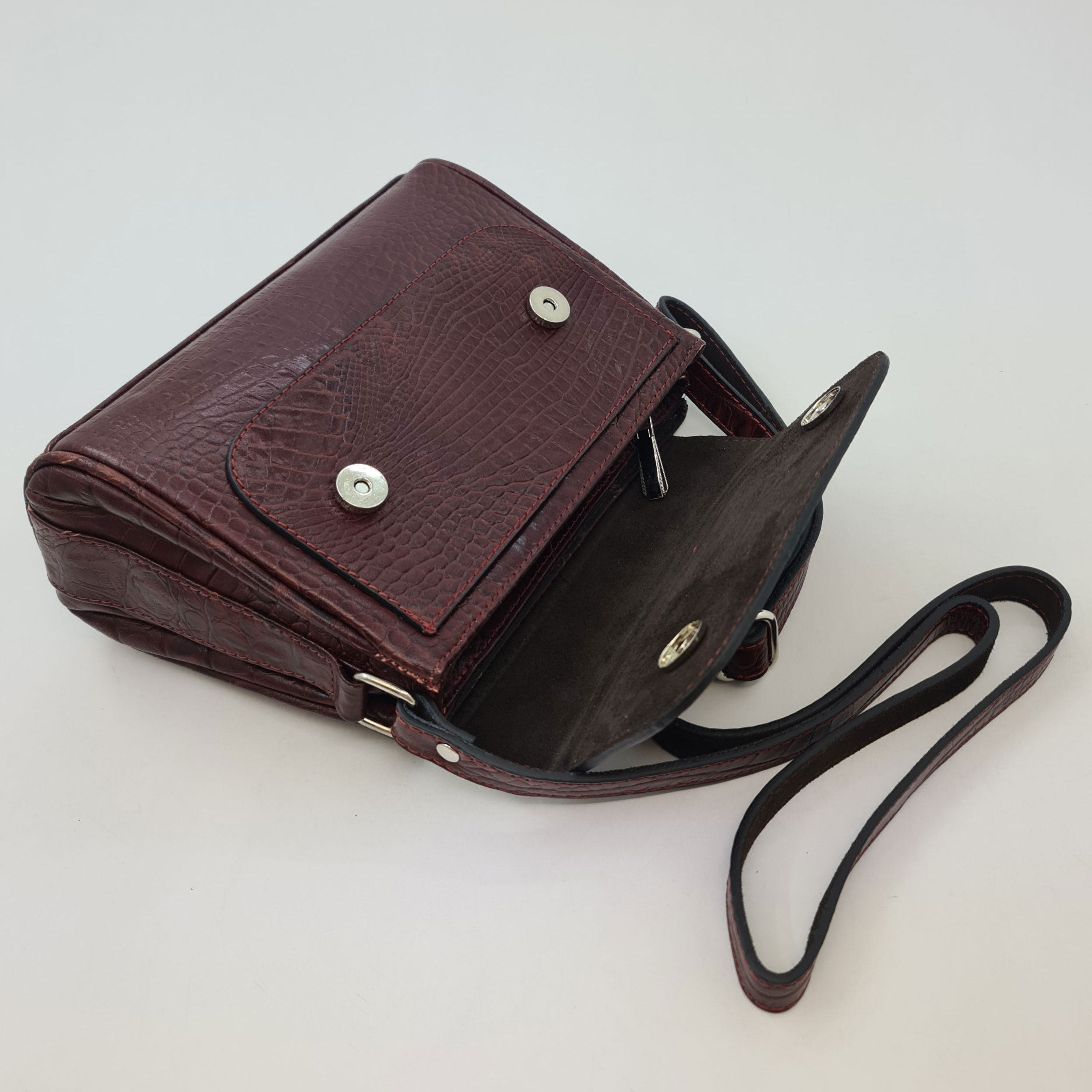 کیف دوشی زنانه مدل هیرا چرم طبیعی کد A_400