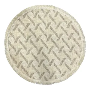 فرش ماشینی 320 شانه زمینه کرم - قهوه‌ای حاشیه کرم مدل پینترستی