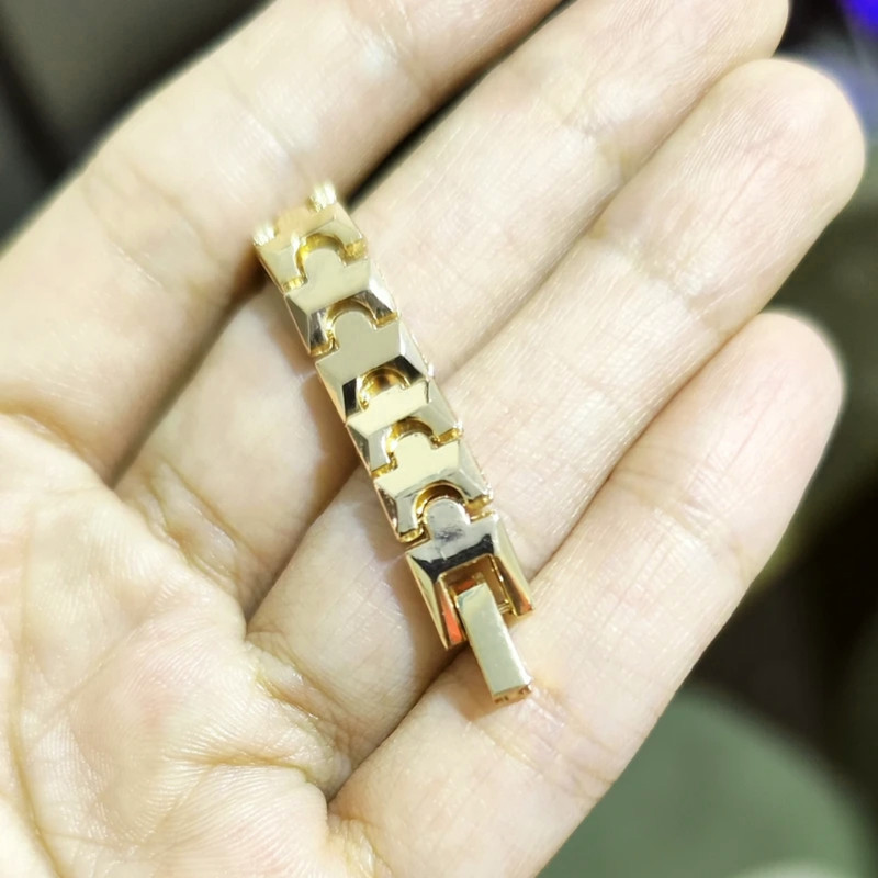 ساعت مچی عقربهای کوارتز زنانه مدل بند دستبندی لوکس کد ۱.۲ ساعت مچی عقربهای کوارتز زنانه مدل بند دستبندی لوکس کد ۱.۲