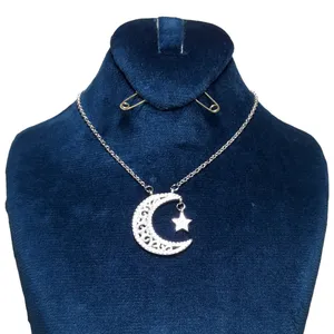 گردنبند نقره زنانه مدل ماه و ستاره  کد 144